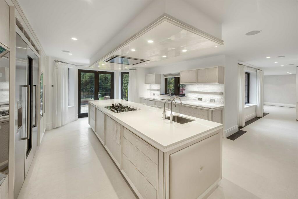 6 bedroom detached house for sale in Springwood, Chapel Lane, Hale Barns, WA15